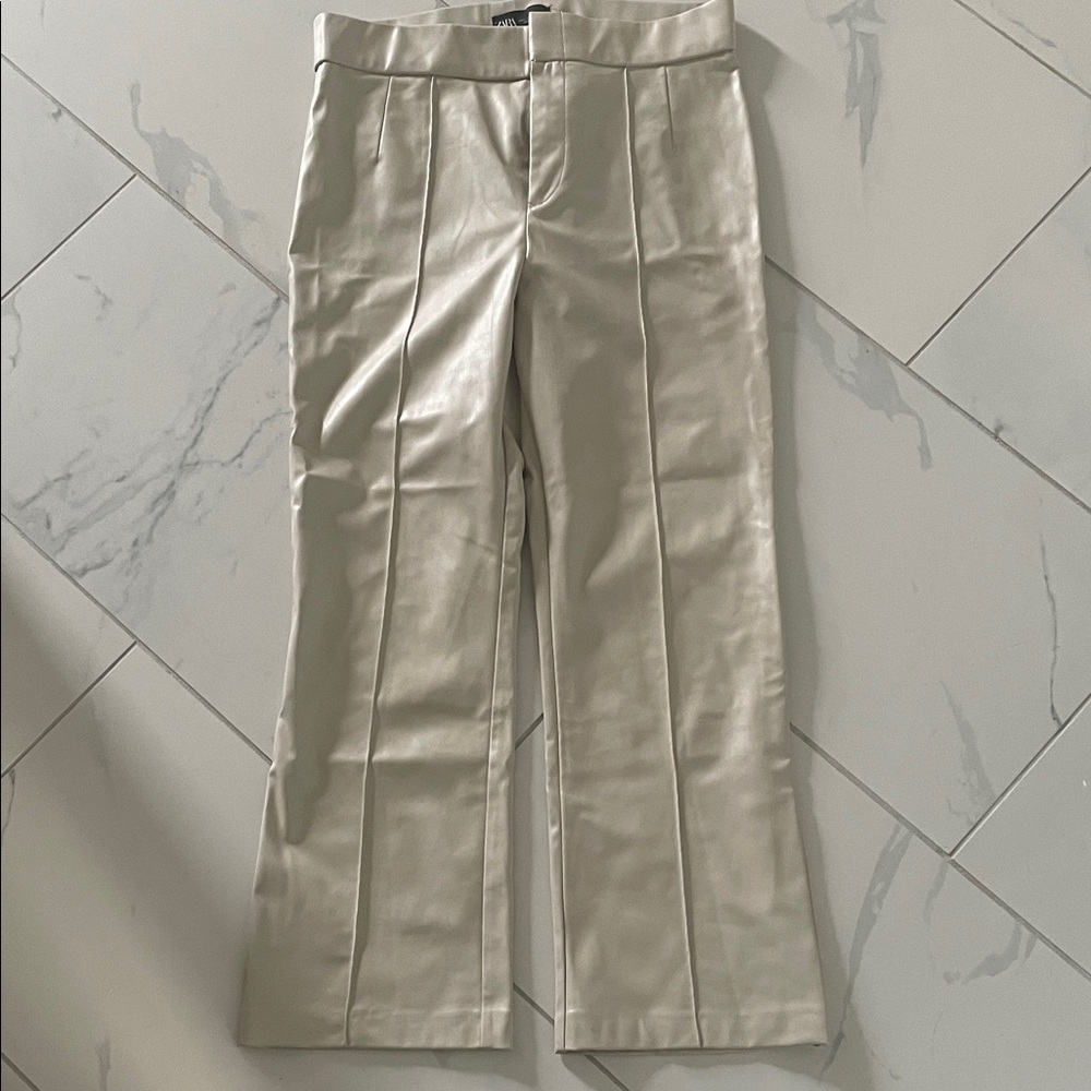 Tailored Cream Wide-Leg Women's Crop Pants